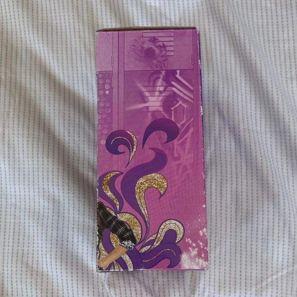 Nickelodeon Victorious Purple Alarm Clock 2012 - Picture 2 of 6